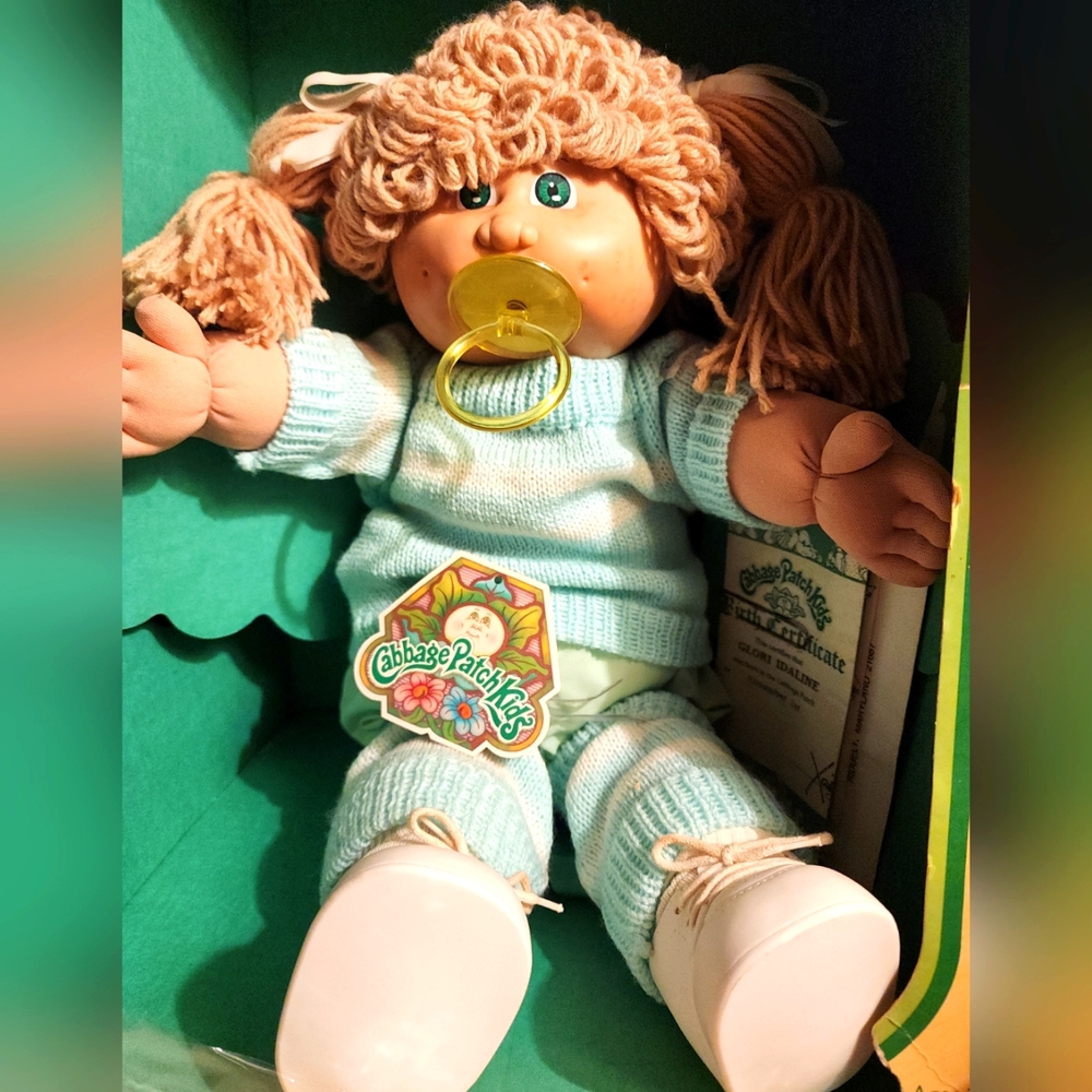 Cabbage Patch Kids 1984 New in original box. Glori Idaline.